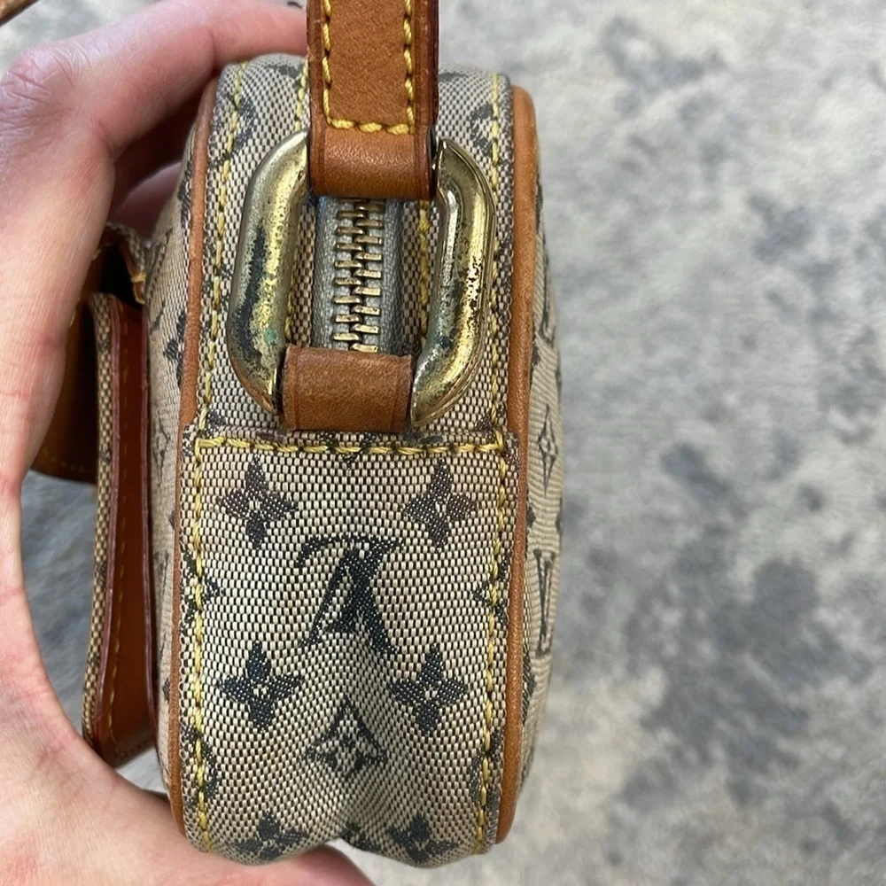 Louis Vuitton Monogram Mini Lin Juliette MM Denim Crossbody Bag - Picture 6 of 17